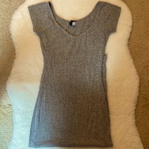 🚛 $7 Windsor Grey MIDI Dress